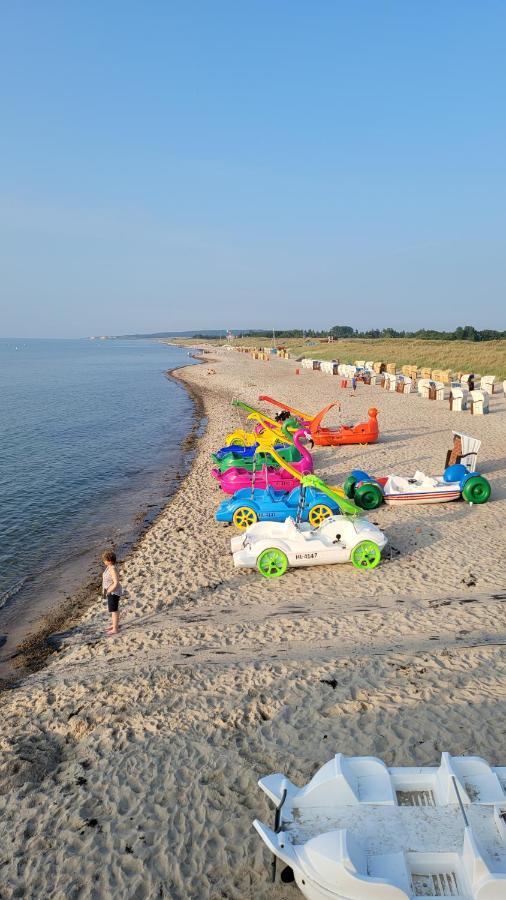 Fewo Weissenhaeuser Strand Wasbuck Екстер'єр фото